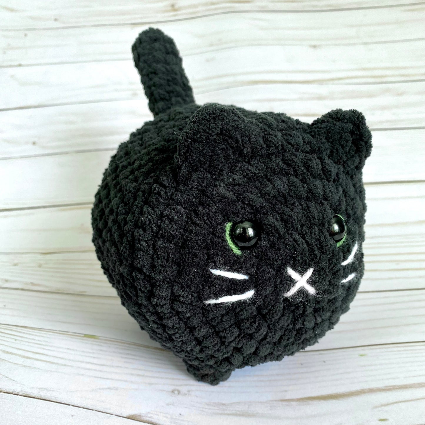 Solid Loaf Cat - Artsy & Adorable