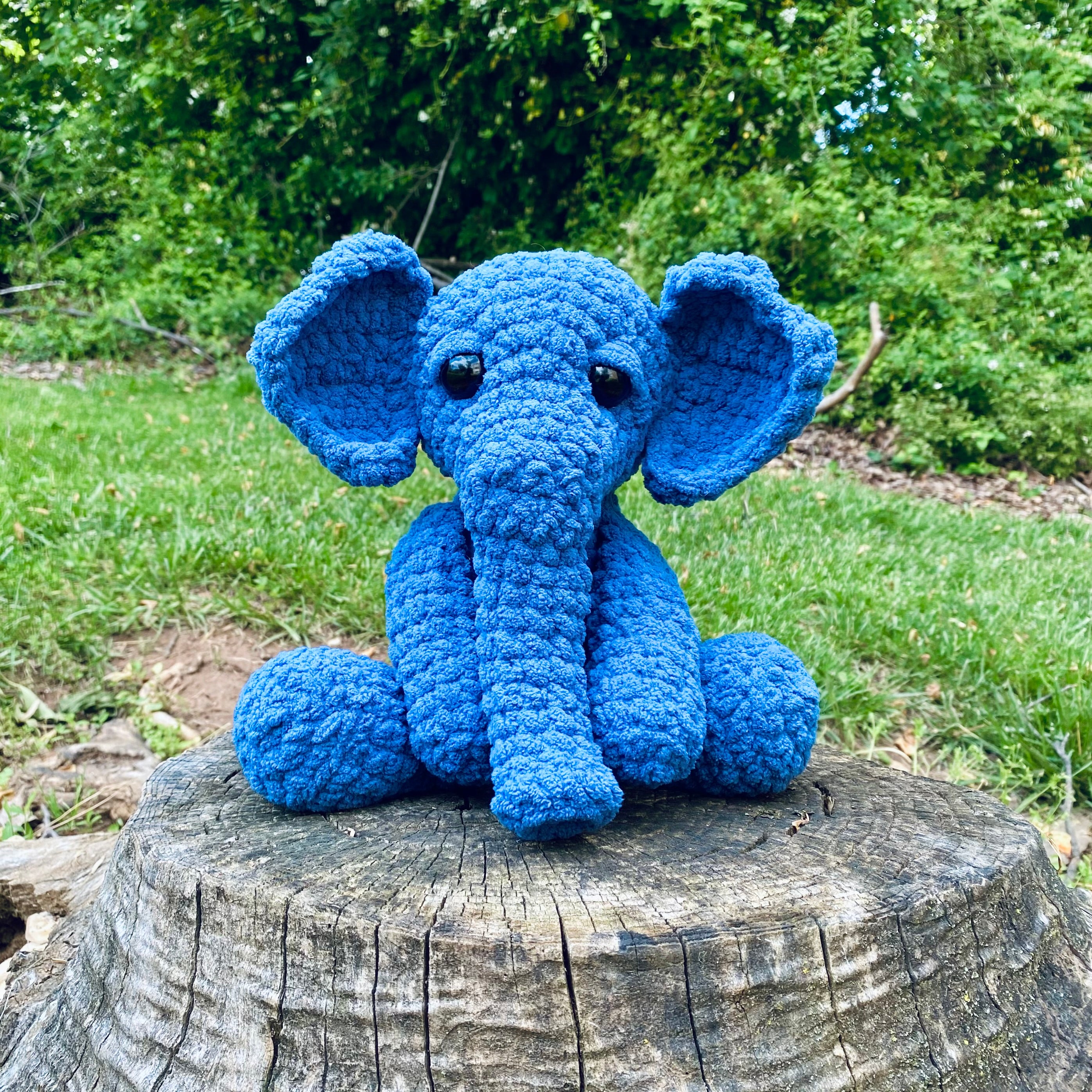 Blue Elephant – Artsy & Adorable